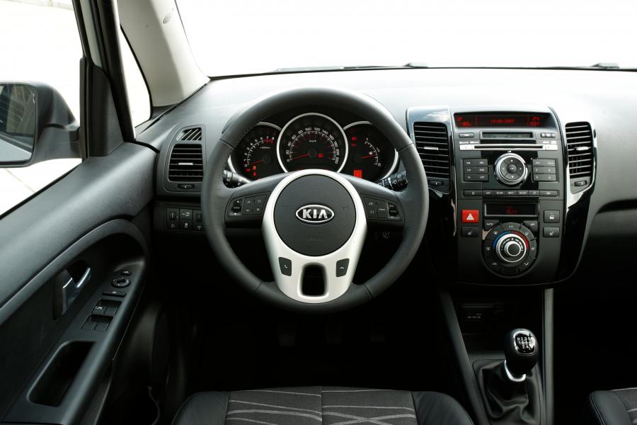  Kia Venga 2010 года  (фото 144 из 199)